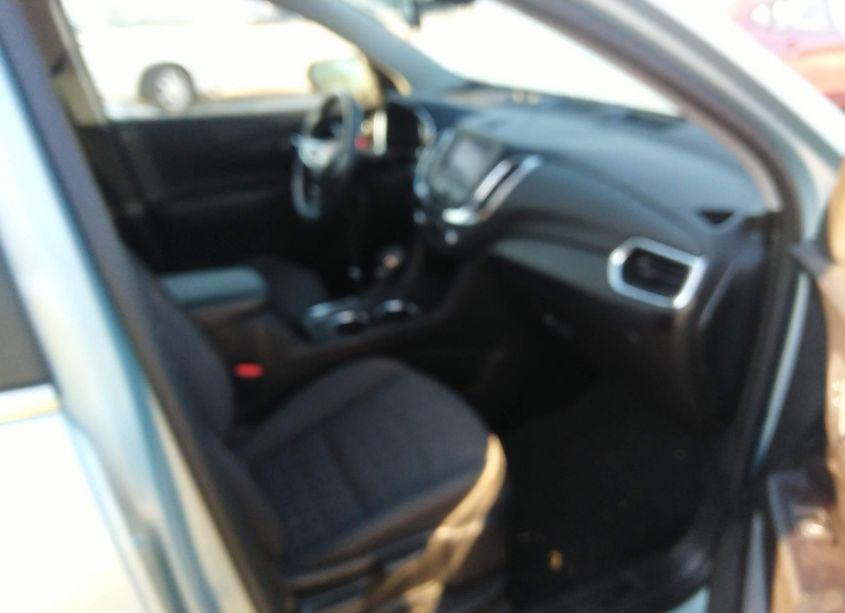Photo 5 of 2022 Chevrolet Equinox AWD LT (VIN 2GNAXUEV3N6132249)