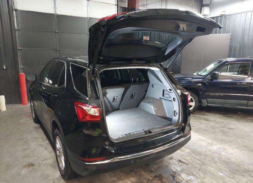 Photo 3 of 2019 Chevrolet Equinox LT (VIN 2GNAXUEV4K6161545)