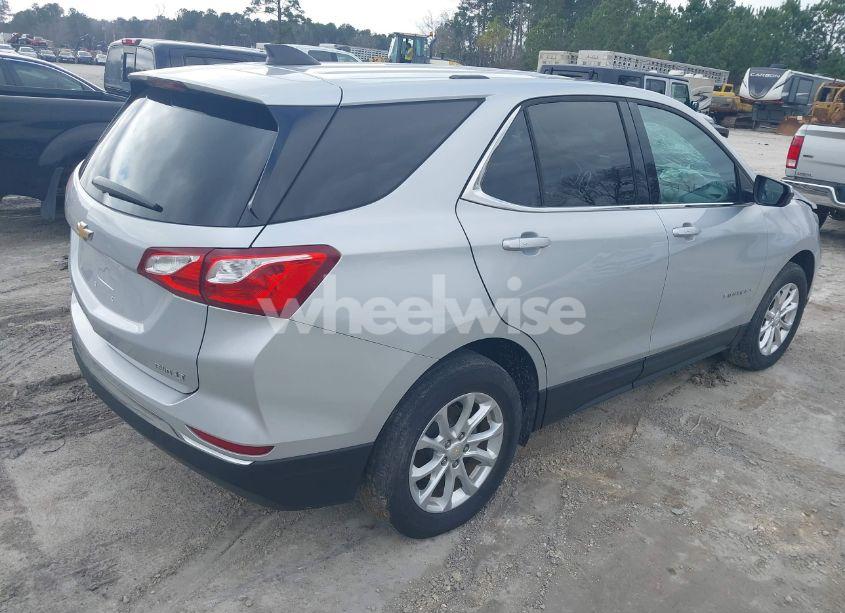 Photo 4 of 2019 Chevrolet Equinox LT (VIN 2GNAXUEV4K6168205)