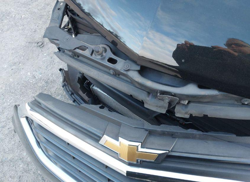 Photo 10 of 2019 Chevrolet Equinox LT (VIN 2GNAXUEV4K6231643)