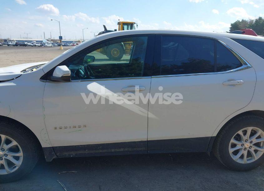 Photo 14 of 2019 Chevrolet Equinox LT (VIN 2GNAXUEV4K6233280)