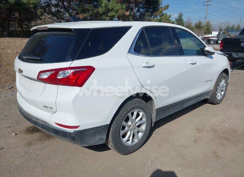 Photo 4 of 2019 Chevrolet Equinox LT (VIN 2GNAXUEV4K6233280)