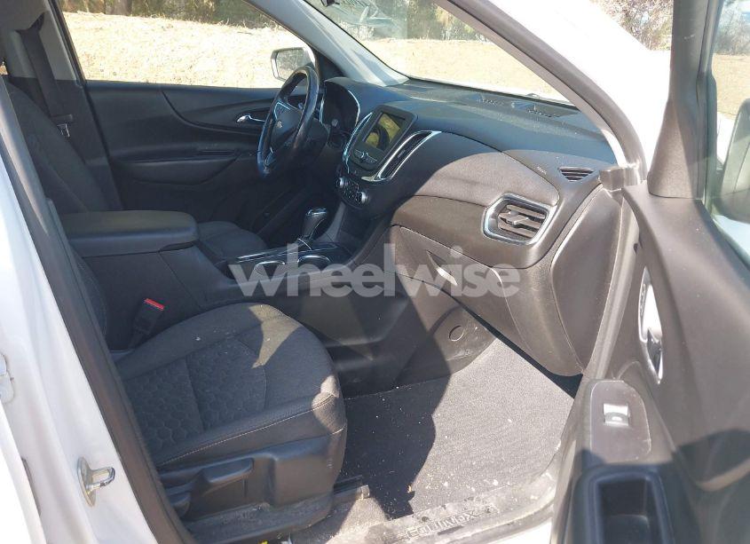 Photo 5 of 2019 Chevrolet Equinox LT (VIN 2GNAXUEV4K6233280)