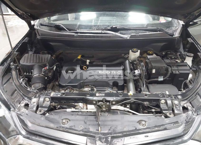 Photo 10 of 2019 Chevrolet Equinox LT (VIN 2GNAXUEV4K6260382)