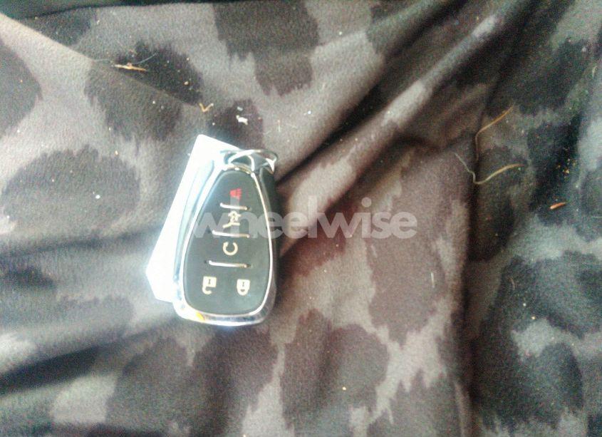 Photo 11 of 2019 Chevrolet Equinox LT (VIN 2GNAXUEV4K6267333)