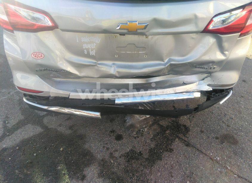 Photo 19 of 2019 Chevrolet Equinox LT (VIN 2GNAXUEV4K6267333)