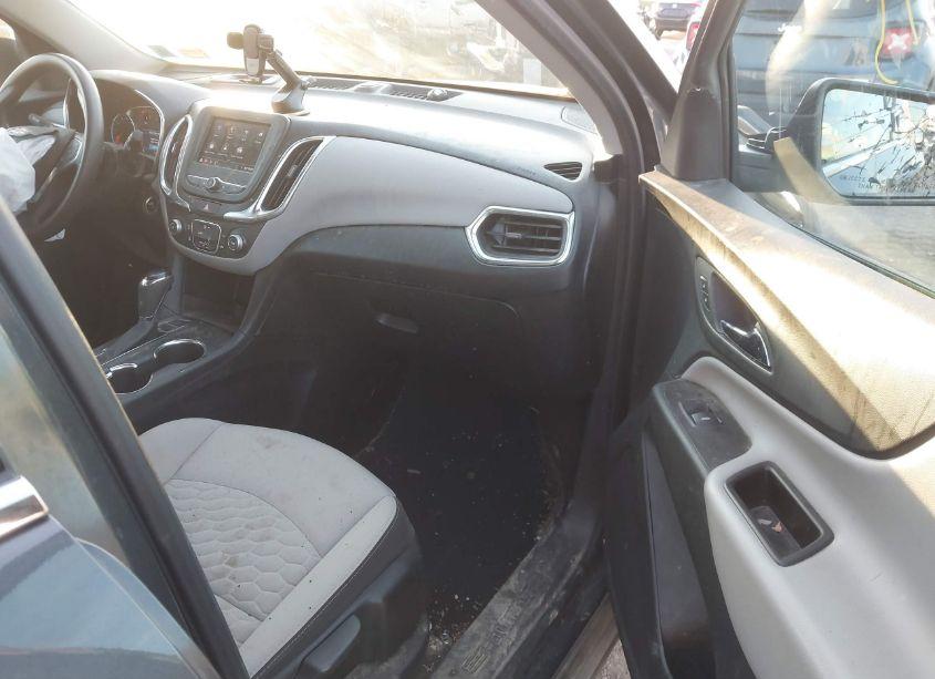 Photo 5 of 2020 Chevrolet Equinox AWD LT 1.5L TURBO (VIN 2GNAXUEV4L6110354)