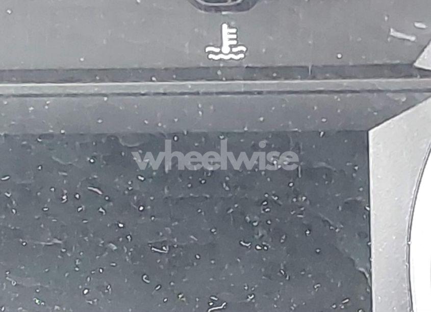 Photo 14 of 2020 Chevrolet Equinox AWD LT 1.5L TURBO (VIN 2GNAXUEV4L6129406)