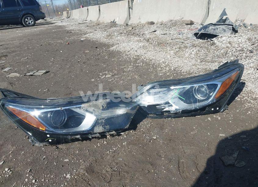 Photo 12 of 2020 Chevrolet Equinox AWD LT 1.5L TURBO (VIN 2GNAXUEV4L6264630)