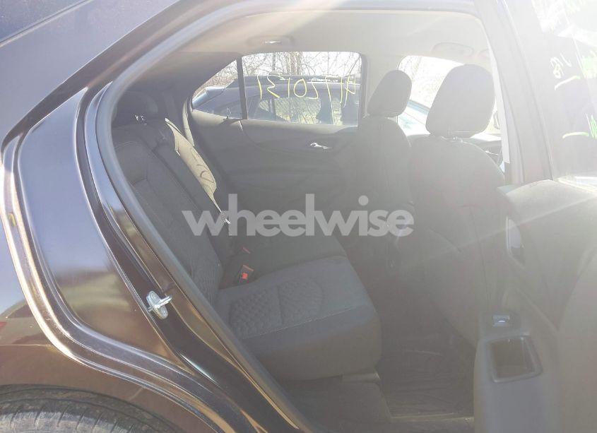 Photo 8 of 2020 Chevrolet Equinox AWD LT 1.5L TURBO (VIN 2GNAXUEV4L6264630)