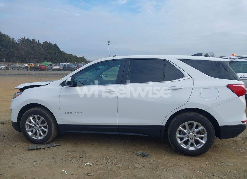 Photo 14 of 2021 Chevrolet Equinox AWD LT (VIN 2GNAXUEV4M6102899)