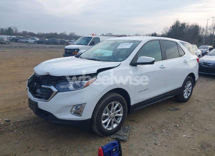 Photo 2 of 2021 Chevrolet Equinox AWD LT (VIN 2GNAXUEV4M6102899)