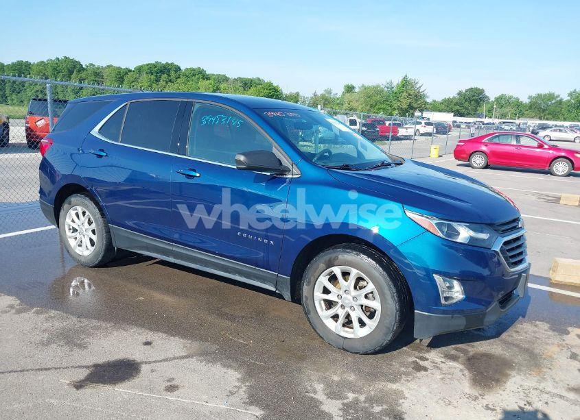 2019 Chevrolet Equinox LT (VIN 2GNAXUEV5K6157049) main photo