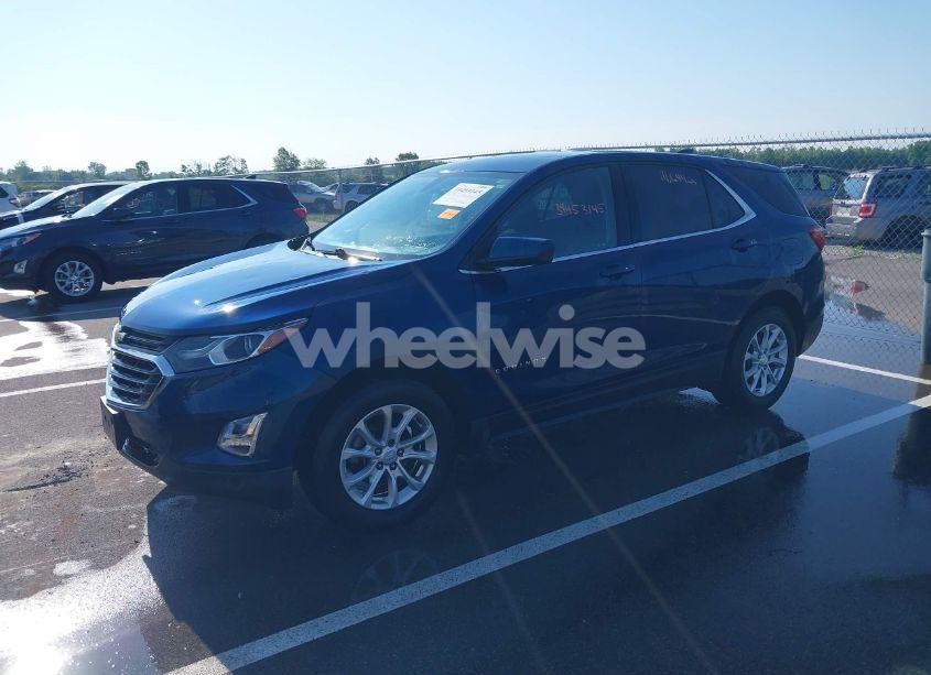 Photo 2 of 2019 Chevrolet Equinox LT (VIN 2GNAXUEV5K6157049)