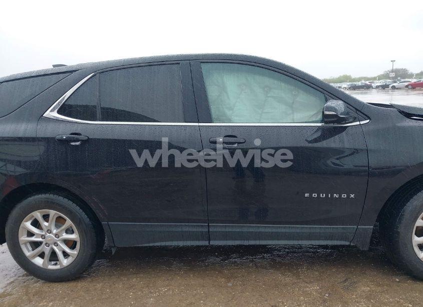 Photo 13 of 2019 Chevrolet Equinox LT (VIN 2GNAXUEV5K6174160)