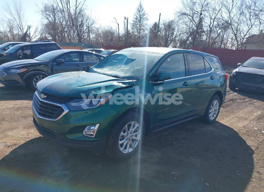 Photo 2 of 2019 Chevrolet Equinox LT (VIN 2GNAXUEV5K6209540)