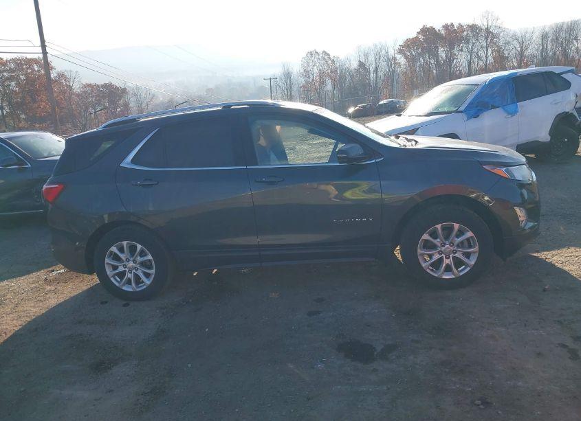 Photo 14 of 2019 Chevrolet Equinox LT (VIN 2GNAXUEV5K6226077)