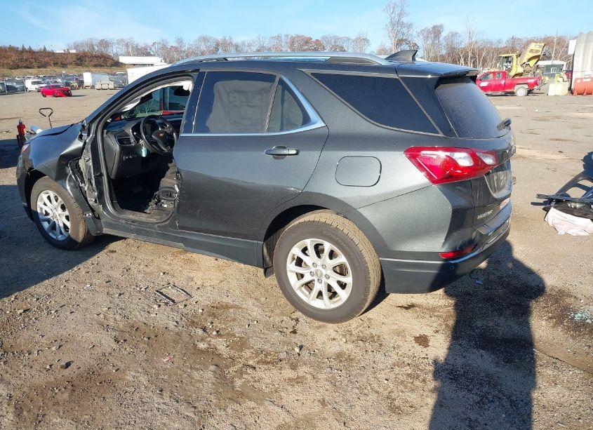 Photo 3 of 2019 Chevrolet Equinox LT (VIN 2GNAXUEV5K6226077)