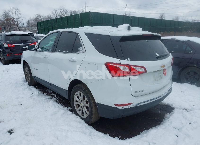 Photo 3 of 2019 Chevrolet Equinox LT (VIN 2GNAXUEV5K6229741)