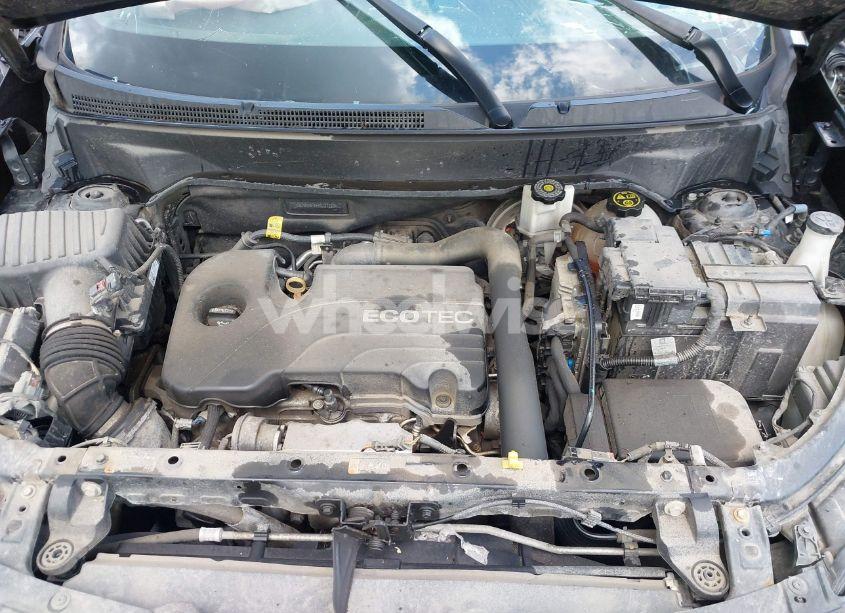 Photo 10 of 2019 Chevrolet Equinox LT (VIN 2GNAXUEV5K6231733)