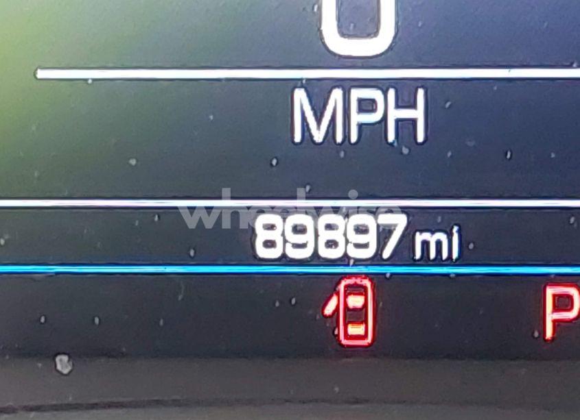 Photo 15 of 2019 Chevrolet Equinox LT (VIN 2GNAXUEV5K6297487)