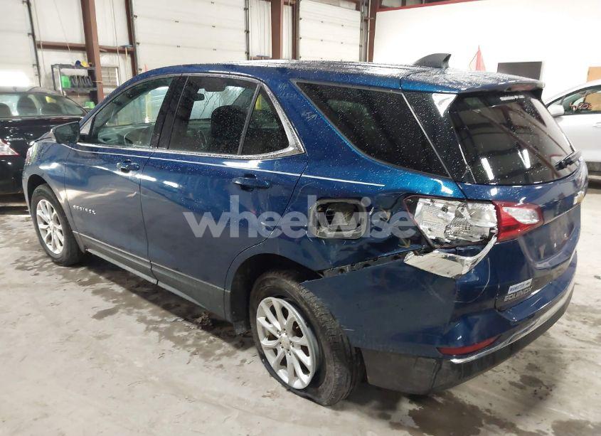 Photo 3 of 2020 Chevrolet Equinox AWD LT 1.5L TURBO (VIN 2GNAXUEV5L6141399)