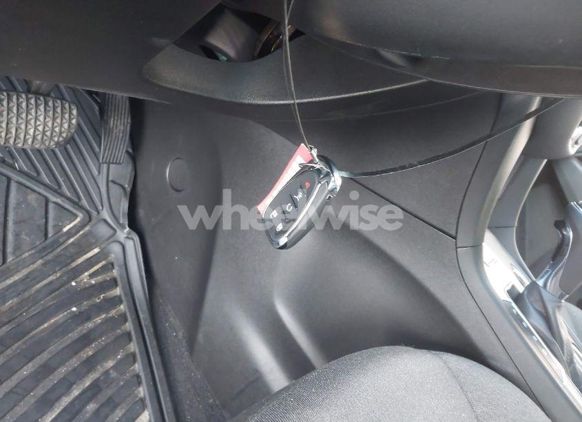 Photo 11 of 2020 Chevrolet Equinox AWD LT 1.5L TURBO (VIN 2GNAXUEV5L6240059)