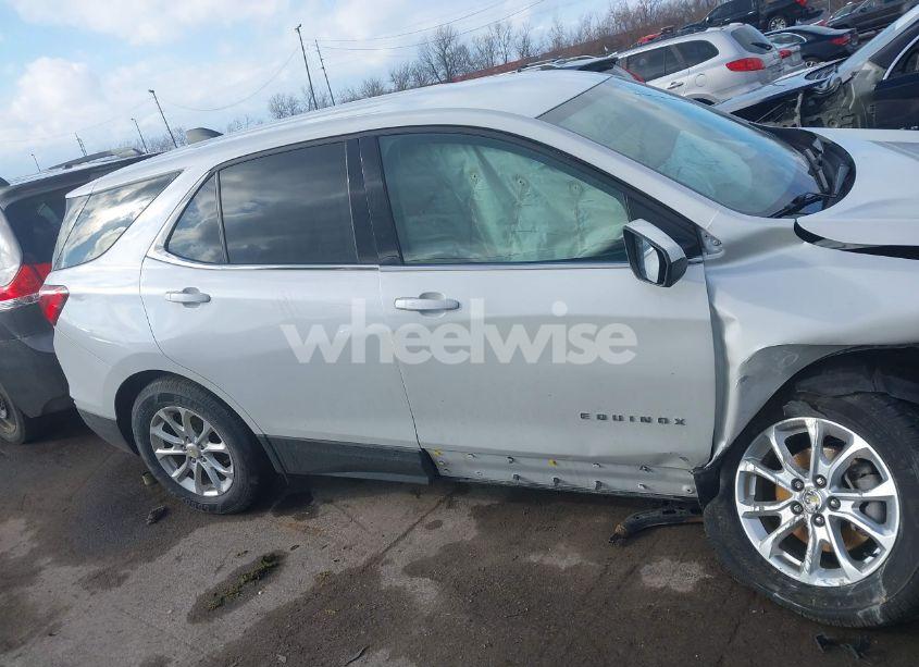 Photo 13 of 2020 Chevrolet Equinox AWD LT 1.5L TURBO (VIN 2GNAXUEV5L6240059)