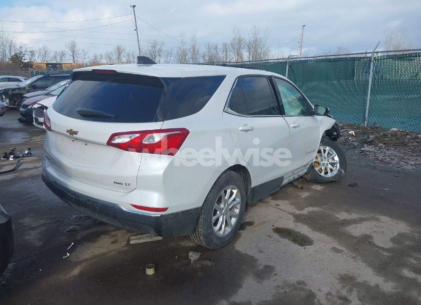 Photo 4 of 2020 Chevrolet Equinox AWD LT 1.5L TURBO (VIN 2GNAXUEV5L6240059)