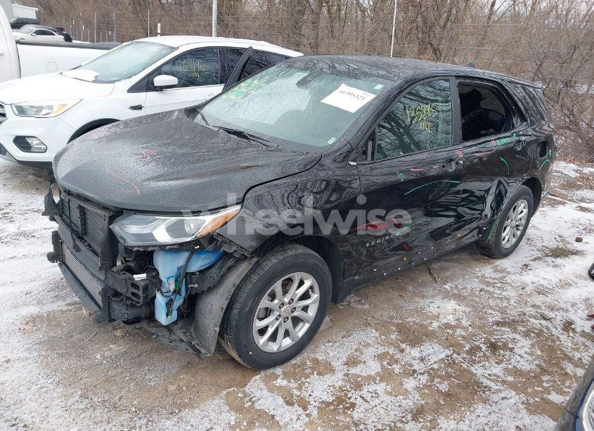 Photo 2 of 2021 Chevrolet Equinox AWD LT (VIN 2GNAXUEV5M6122482)