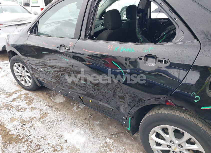 Photo 20 of 2021 Chevrolet Equinox AWD LT (VIN 2GNAXUEV5M6122482)