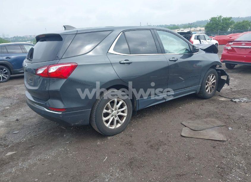 Photo 4 of 2019 Chevrolet Equinox LT (VIN 2GNAXUEV6K6136369)