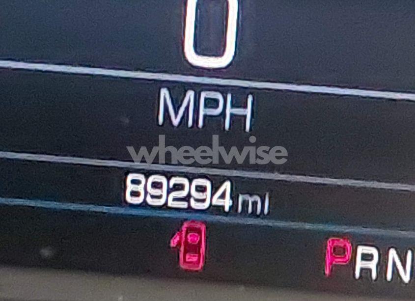 Photo 15 of 2019 Chevrolet Equinox LT (VIN 2GNAXUEV6K6205870)