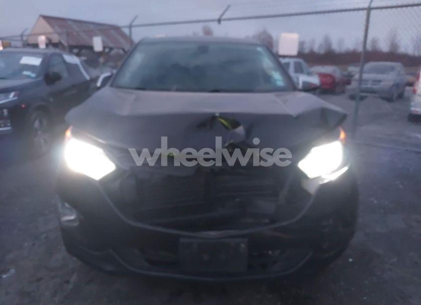 Photo 6 of 2019 Chevrolet Equinox LT (VIN 2GNAXUEV6K6205870)