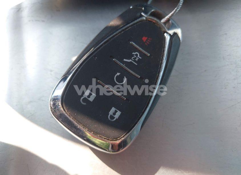 Photo 11 of 2019 Chevrolet Equinox LT (VIN 2GNAXUEV6K6208588)