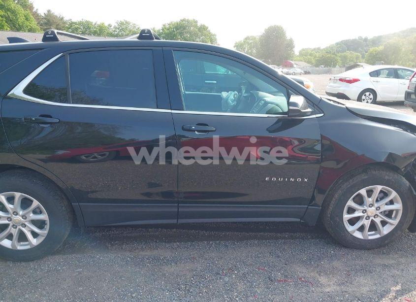 Photo 14 of 2019 Chevrolet Equinox LT (VIN 2GNAXUEV6K6208588)