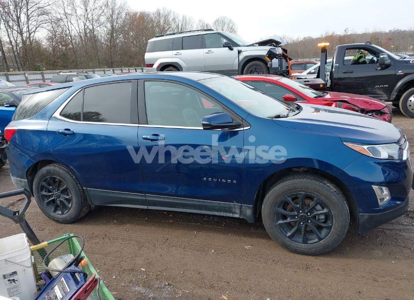 Photo 13 of 2019 Chevrolet Equinox LT (VIN 2GNAXUEV6K6267835)