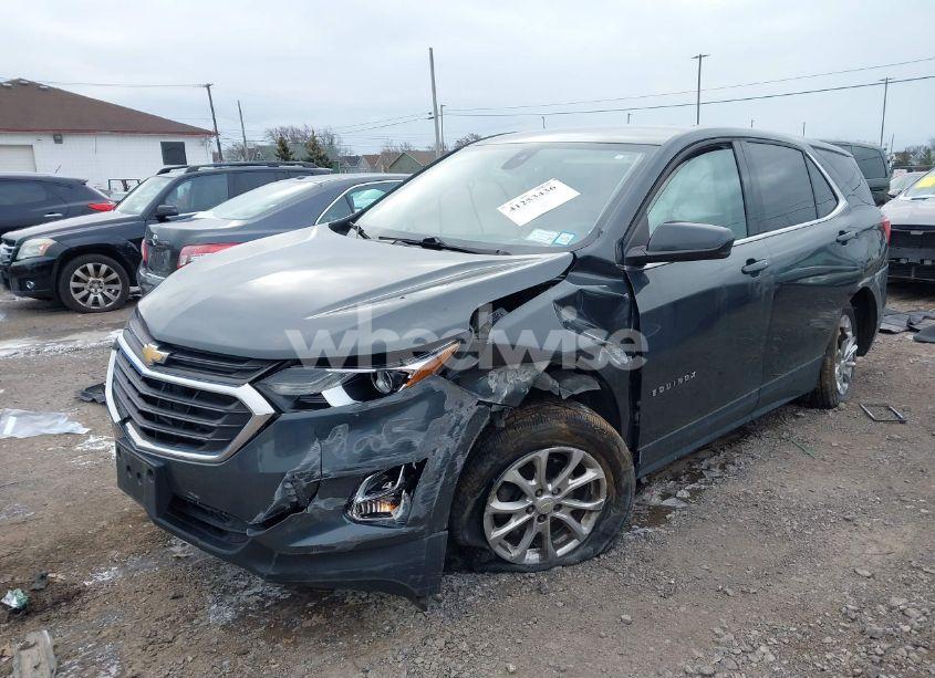 Photo 2 of 2020 Chevrolet Equinox AWD LT 1.5L TURBO (VIN 2GNAXUEV6L6150001)
