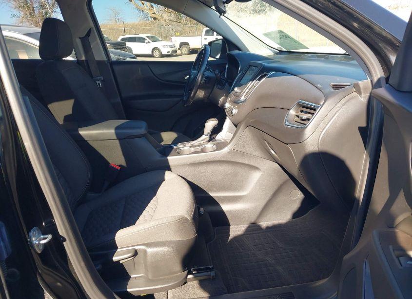 Photo 5 of 2020 Chevrolet Equinox AWD LT 1.5L TURBO (VIN 2GNAXUEV6L6170815)