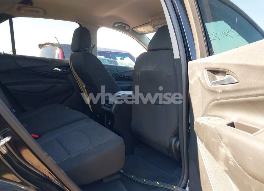 Photo 8 of 2020 Chevrolet Equinox AWD LT 1.5L TURBO (VIN 2GNAXUEV6L6239633)