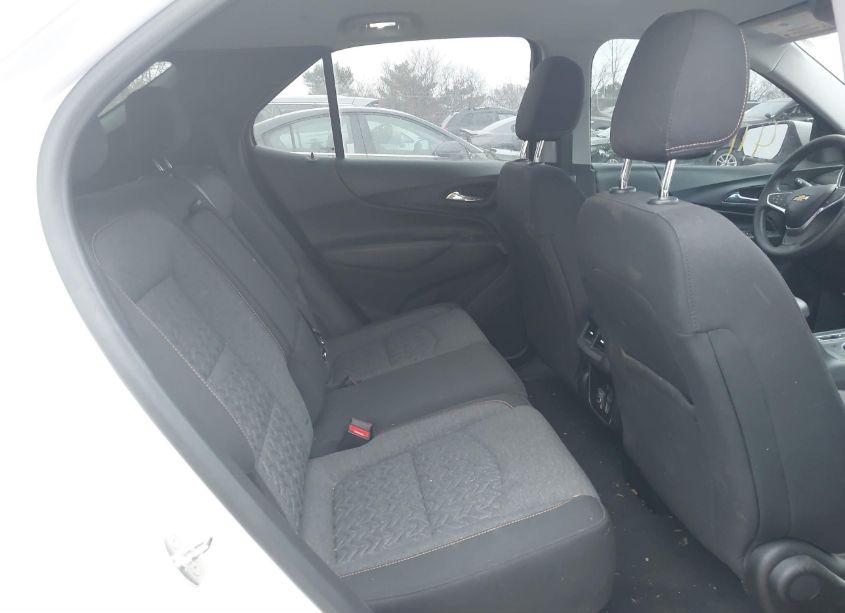 Photo 8 of 2022 Chevrolet Equinox AWD LT (VIN 2GNAXUEV6N6118121)