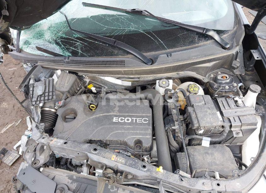 Photo 10 of 2022 Chevrolet Equinox AWD LT (VIN 2GNAXUEV6N6127210)