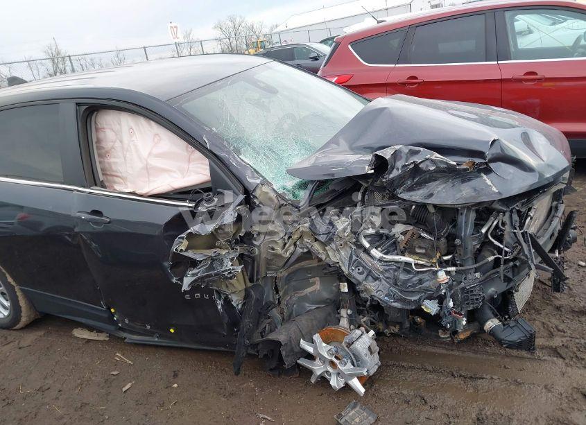 Photo 6 of 2022 Chevrolet Equinox AWD LT (VIN 2GNAXUEV6N6127210)