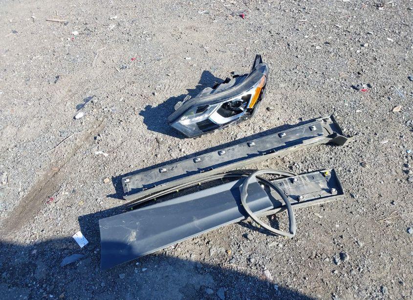 Photo 12 of 2019 Chevrolet Equinox LT (VIN 2GNAXUEV7K6114994)