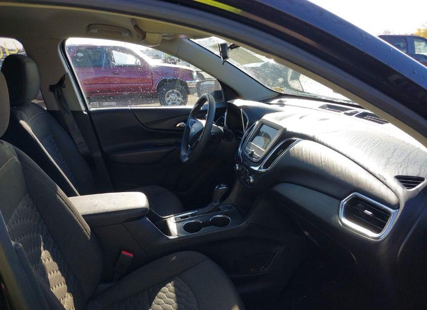 Photo 5 of 2019 Chevrolet Equinox LT (VIN 2GNAXUEV7K6114994)