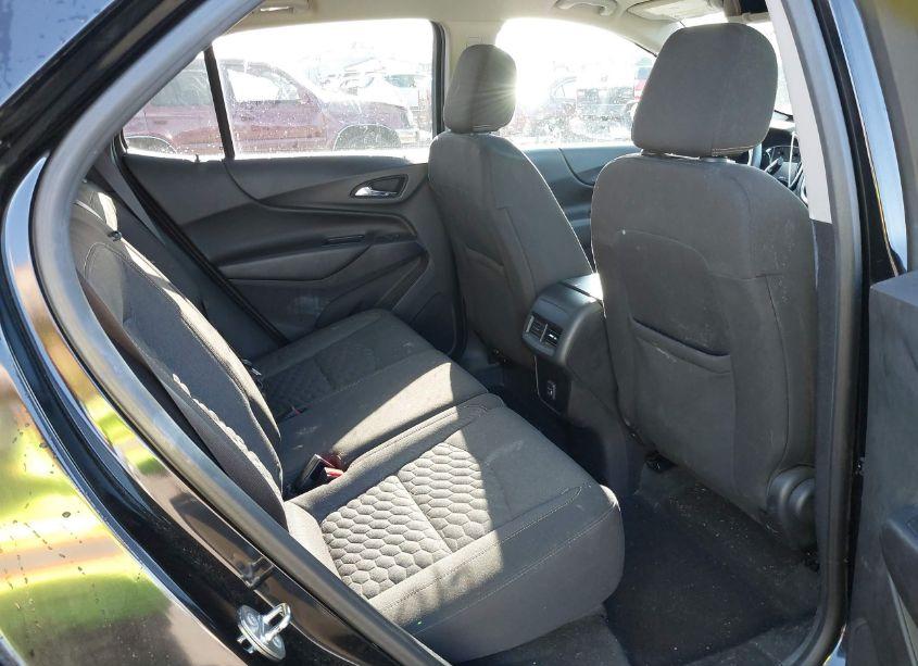 Photo 8 of 2019 Chevrolet Equinox LT (VIN 2GNAXUEV7K6114994)