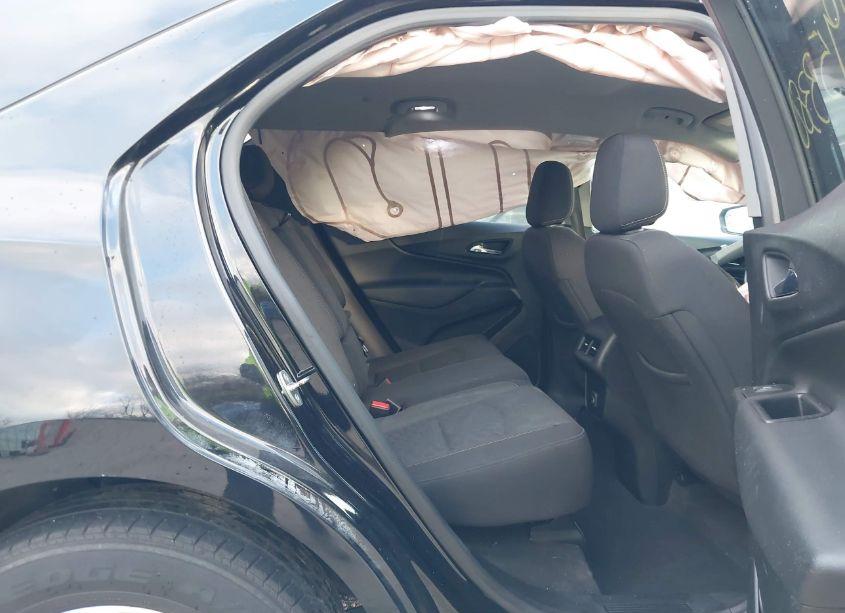 Photo 8 of 2019 Chevrolet Equinox LT (VIN 2GNAXUEV7K6170515)