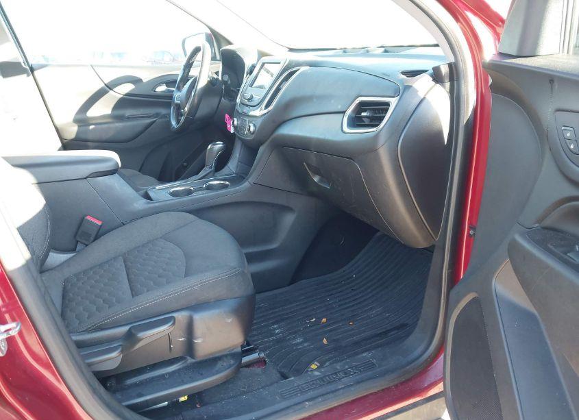 Photo 5 of 2019 Chevrolet Equinox LT (VIN 2GNAXUEV7K6180106)