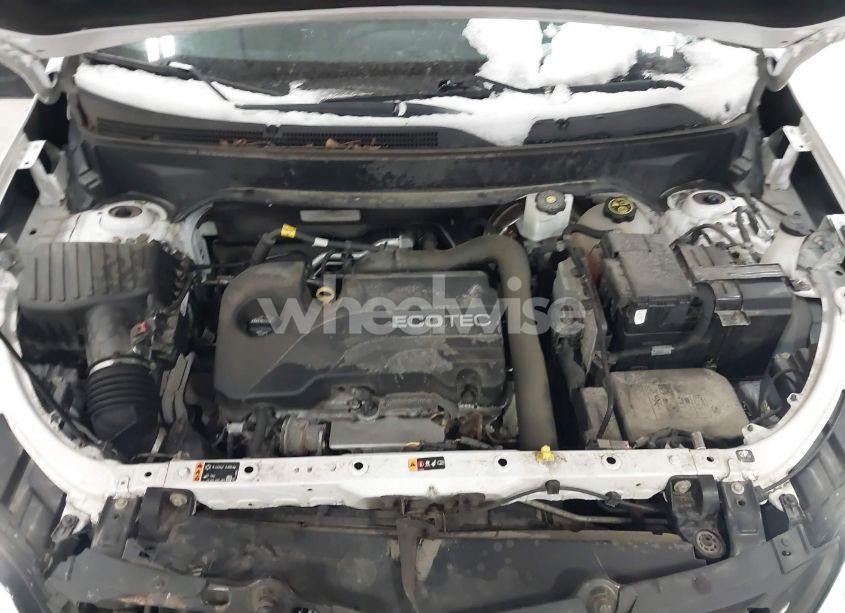 Photo 10 of 2019 Chevrolet Equinox LT (VIN 2GNAXUEV7K6204677)