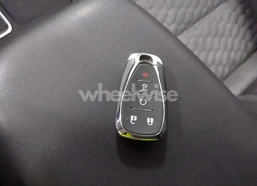 Photo 11 of 2019 Chevrolet Equinox LT (VIN 2GNAXUEV7K6204677)